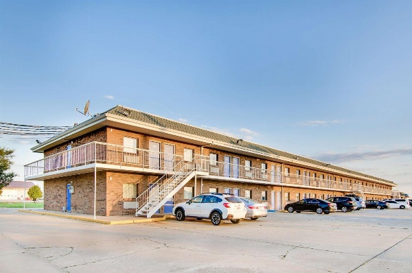 Motel 6-Salina, KS image 6